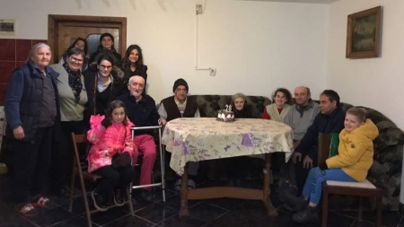 Trai frumos pentru bunici: Un nou Acasă pentru beneficiarii aflați în îngrijirea asociației maramureșene, „Suntem Vocea Lor”! S-a găsit locuință!