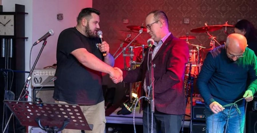 Concert caritabil de succes: Adăposturile de animale din municipiul Baia Mare sunt adevăratele beneficiare! Activitatea a colectat o sumă frumoasă!