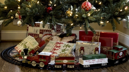 Mare grijă la calitate: Sfaturile pentru maramureșeni ale specialiștilor cu privire la achiziția jucăriilor de Crăciun! Cum faci alegerea perfectă!