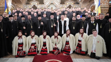 Concert încântător de colinde: Coruri de artiști foarte iubiți de publicul din județul Maramureș vor cânta pentru credincioși la Catedrală!