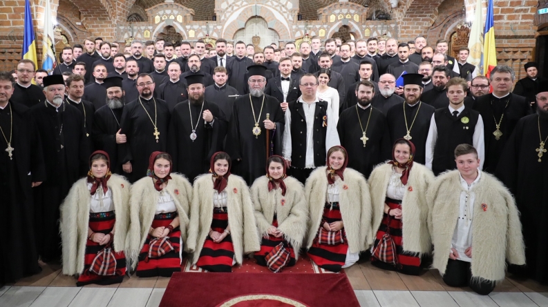 Concert încântător de colinde: Coruri de artiști foarte iubiți de publicul din județul Maramureș vor cânta pentru credincioși la Catedrală!