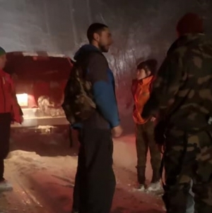 Alertă acum la frontiera nordică a Maramureșului: 4 cetățeni ucraineni, căutați de salvatorii montani și forțe MAI! Zăpada este mare!
