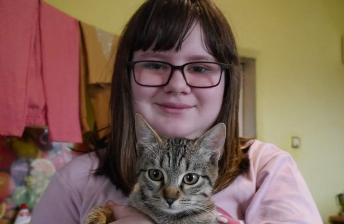 Concert caritabil pentru sănătate: Ajută o fetiță din Maramureș să lupte pentru propria viață! Ea iubește animăluțele și vrea fericire și speranță!