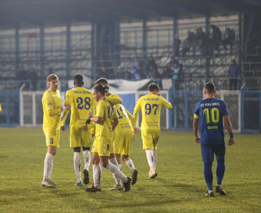 Minaur joacă în compania liderului CSA Steaua!