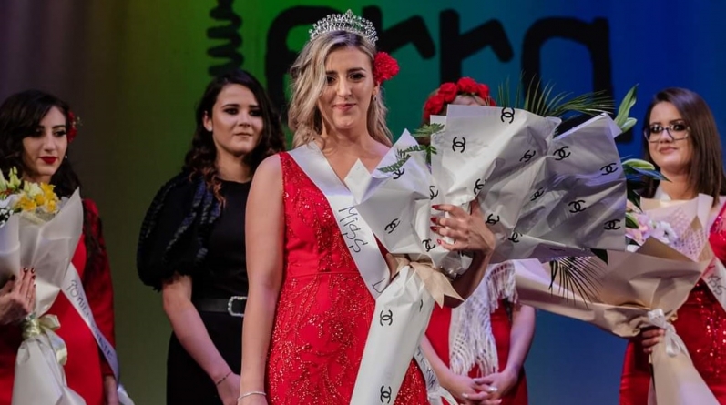 Miss Universitaria ediția 2022: Ana Șerba, câștigătoarea în Maramureș anul acesta a titlului frumuseții! E foarte fericită acum tânăra carismatică!