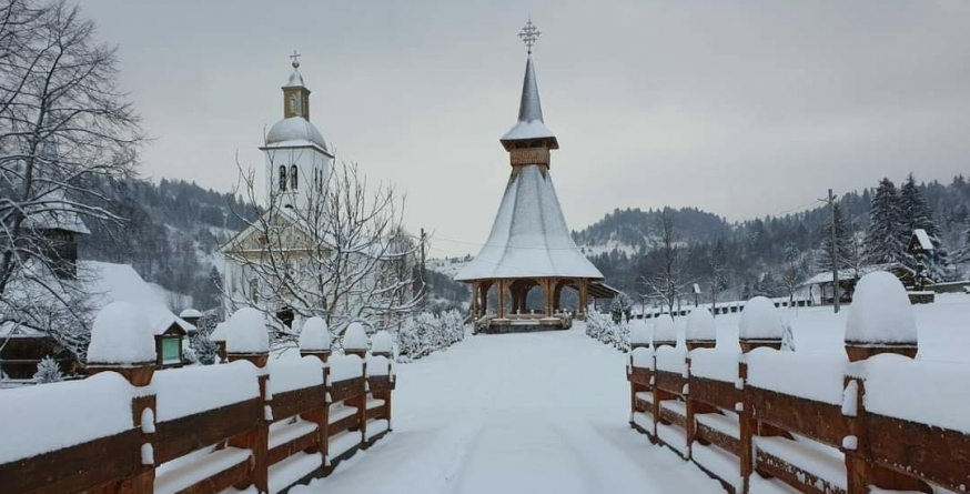 Credincioșii sunt așteptați la Mănăstirea „Adormirea Maicii Domnului” Moisei în noaptea dintre ani