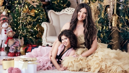 Paula Seling a publicat fotografiile, astăzi: Artista din Maramureș mărturisește că are fetiță superbă, de 9 ani! Elena este minunăția sa adoptată!