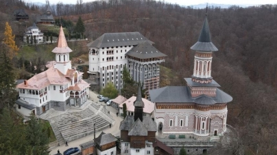 La ce oră va avea loc slujba trecerii dintre ani la Mănăstirea Rohia