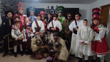 Se menține cu succes tradiția prin Maramureș: Un Viflaim autentic a făcut sărbătoarea frumoasă, pentru locuitorii Sarasăului, în seara Crăciunului!