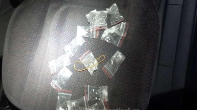 Maramureșean descoperit cu 15 pliculețe de substanțe interzise în Vișeu de Sus