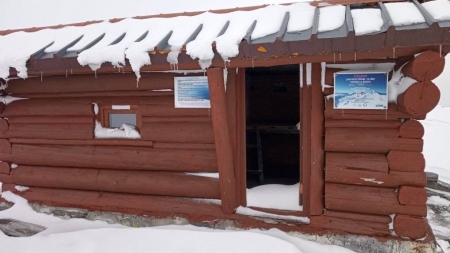 Rugămintea salvamontiștilor pentru turiștii care ajung la Refugiul ”La Cărți” din Munții Rodnei