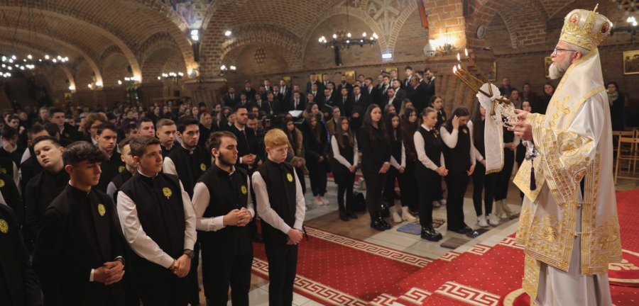 Hramul şcolilor teologice sărbătorit la Catedrala Episcopală „Sfânta Treime” din Baia Mare
