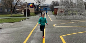 Baia Mare în mișcare pentru mica artistă a sportului: Sara Nicole Sitar, adevărată campioană, ajutată prin alergare să își îndeplinească o dorință!