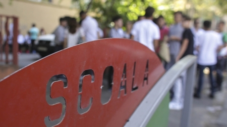 Mai multe unități școlare din Sighetu Marmației vor fi dotate cu mobilier, materiale didactice și echipamente digitale