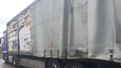 15 tone de produse second hand și 5.000 kilograme de produse alimentare au fost oprite la intrarea în țară