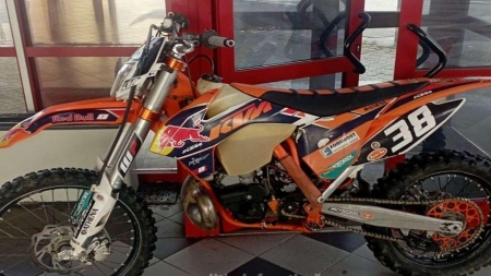 O motocicletă furată din Belgia a fost găsită la vamă într-un microbuz condus de un maramureșean