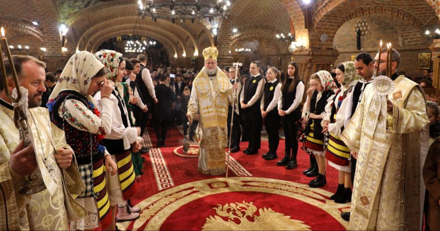 PS Iustin: „Rugăciunea, participarea mai frecventă la slujbe, spovedania şi împărtăşirea ne schimbă, ne transformă în oameni mai buni”