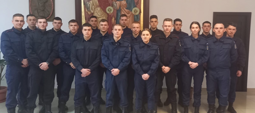 Elevi în practică la Jandarmeria Maramureș