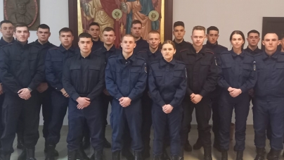 Elevi în practică la Jandarmeria Maramureș