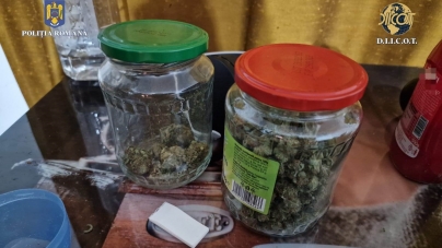 Un tânăr de 27 ani din Maramureș, arestat preventiv; era cunoscut ca furnizorul liceenilor! Prins în flagrant de polițiștii maramureșeni!