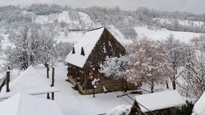 Vreme caracteristică de iarnă: Zăpada în Maramureș va înregistra și azi o creștere semnificativă! Acum, două atenționări meteorologice, în vigoare!