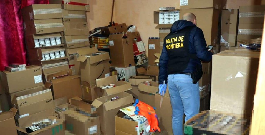 14 percheziții în Maramureș: Peste 66.000 de pachete cu țigări, 550.684 lei și sume în valută confiscate