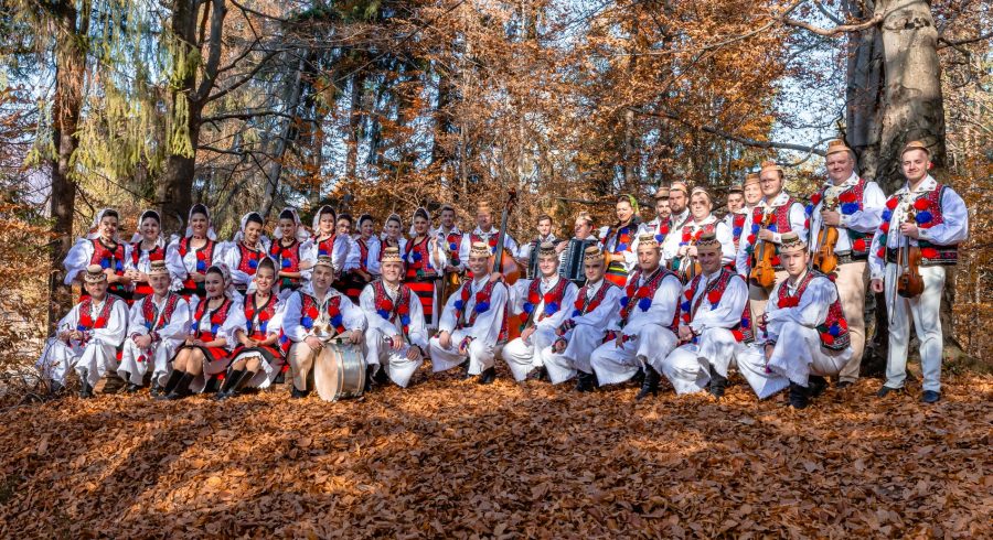 Ansamblul Folcloric Naţional „Transilvania”, la ceas aniversar; Este unul dintre cei mai convingători promotori ai culturii tradiționale românești 