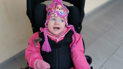 În Baia Mare: Concert caritabil pentru Mare Patricia Maria, o fetiță diagnosticată cu Sindromul Charge