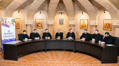Consfătuirea coordonatorilor de catehizare; Ce proiecte pentru tineri se desfășoară în Episcopia Maramureșului și Sătmarului