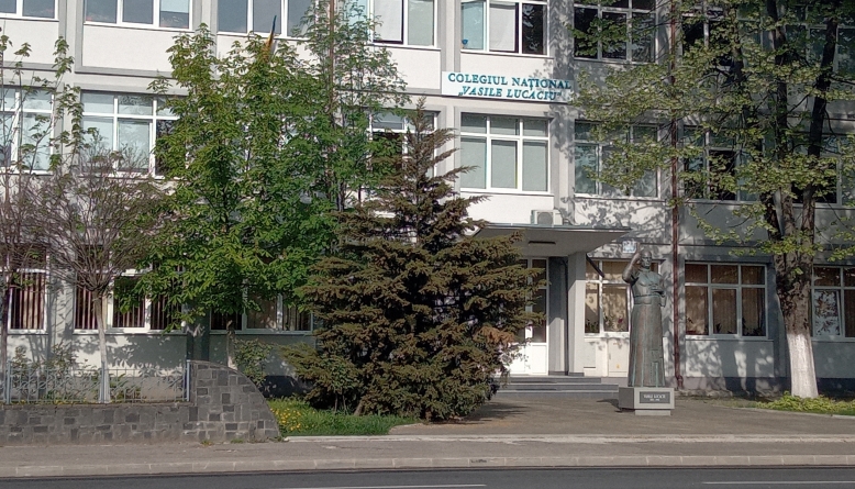 Trei lucaciști calificați la etapa națională a Olimpiadei de Istorie