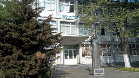 Un elev de la „Lucaciu” s-a calificat la etapa internațională a Olimpiadei de Limba Engleză