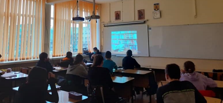 La Școala „Alexandru Ioan Cuza” Baia Mare: Consiliere motivațională în cadrul unor activități speciale! Tinerii au învățat o lecție esențială!