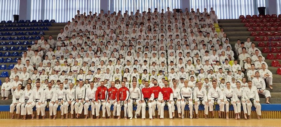 Sportivii băimăreni, cu adevărat, ași în arta marțială: Municipiul a găzduit o activitate specială, un Stagiul Național Regional pentru Sportivi!