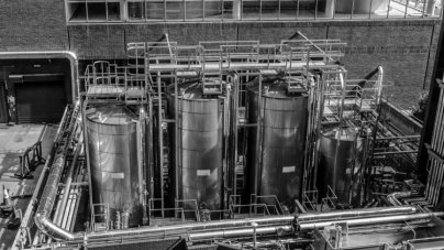 Confecţiile metalice şi rezervoarele din inox – investiţii valoroase pentru spaţiile industriale