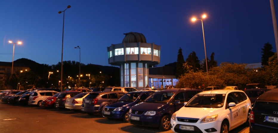 Eclipsă vizibilă weekendul viitor și în Maramureș: Planetariul băimărean vă invită la observații astronomice; Iată care va fi programul activității