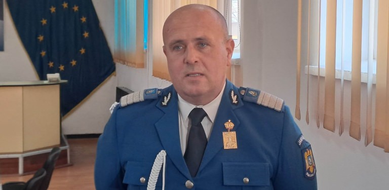 El este salvatorul a sute de vieți: Jandarmul maramureșean a primit, anul acesta, o distincție semnată de patriarhul Bisericii Ortodoxe Române