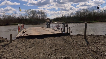 Încep activitățile de primăvară în tot Maramureșul: Anunț important pentru cei cu terenuri private în Fărcașa! Podul plutitor este funcțional!