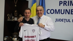 Un fotbalist de valoare: Răzvan Onea, maramureșeanul care joacă în prezent la vârful Superligii, profită, de vacanță, la maximum, acasă în Fărcașa!