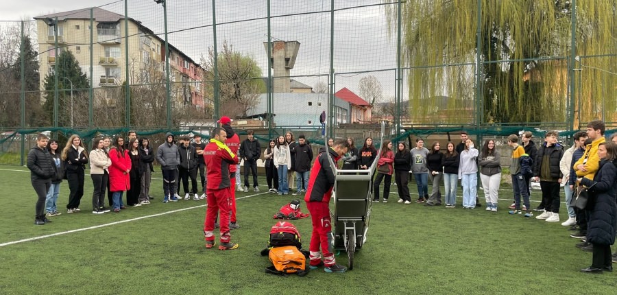 „Școala Altfel”, cu Salvamont, în Baia Mare!