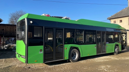 În Municipiul Sighetu Marmației: Va deveni funcțional în circulație autobuzul electric în orașul maramureșean! Este primul din totalul de 7!