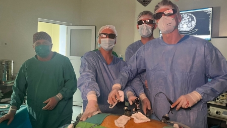 Caz medical complicat rezolvat cu succes la Spitalul Județean Baia Mare; Unui bărbat i-a fost extirpat rinichiul cu ajutorul laparoscopului