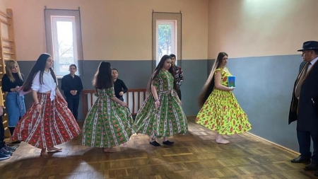 Ziua internațională a romilor a fost marcată la Școala Gimnazială „Ioan Slavici” Tăuții de Sus