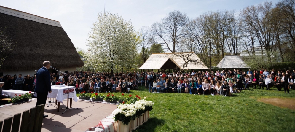 234 de elevi și 160 de profesori din Maramureș au fost premiați la concursul județean interdisciplinar “Comuniada”