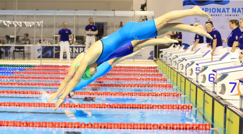 De viitor pentru natație: Lista de Sportivi din Maramureș care concurează la Campionatul Național de înot, pentru juniori, tineret, seniori!