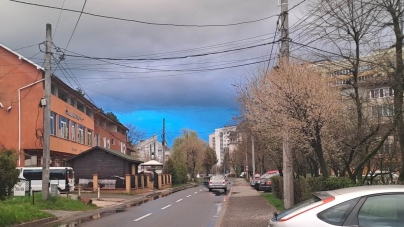 Front atmosferic cu măzăriche, traversare peste Maramureș!