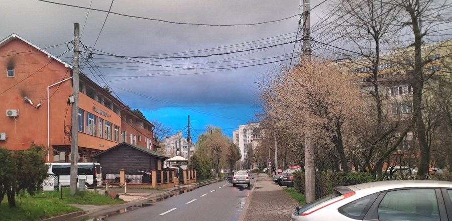Front atmosferic cu măzăriche, traversare peste Maramureș!