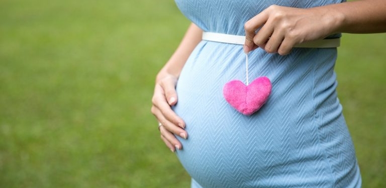 În Baia Mare au început cursurile din cadrul ”Școlii Mamei”; Acestea se adresează proaspeților părinți sau viitorilor părinți