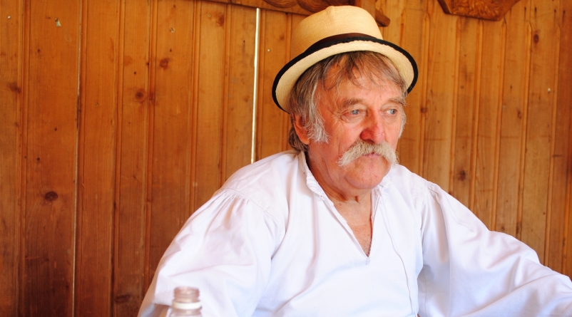 Povestea sculptorului Pupăză din Maramureș la TVR Cultural; „Un film mai puţin vesel, mai mult trist, poetic şi sfătos”