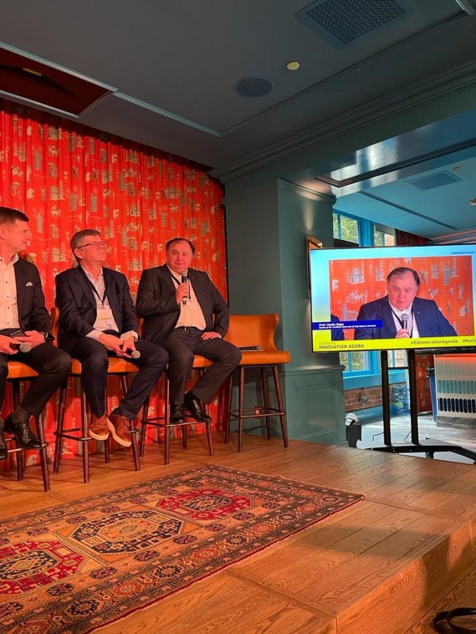 Rectorul UTCN, prof.dr.ing. Vasile Țopa, a participat la primul Forum European de Inovare din Silicon Valley (SUA)