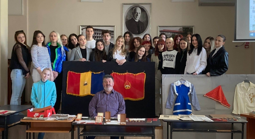 La Colegiul „Vasile Lucaciu” Baia Mare a fost organizată expoziția „Frânturi din Comunism”
